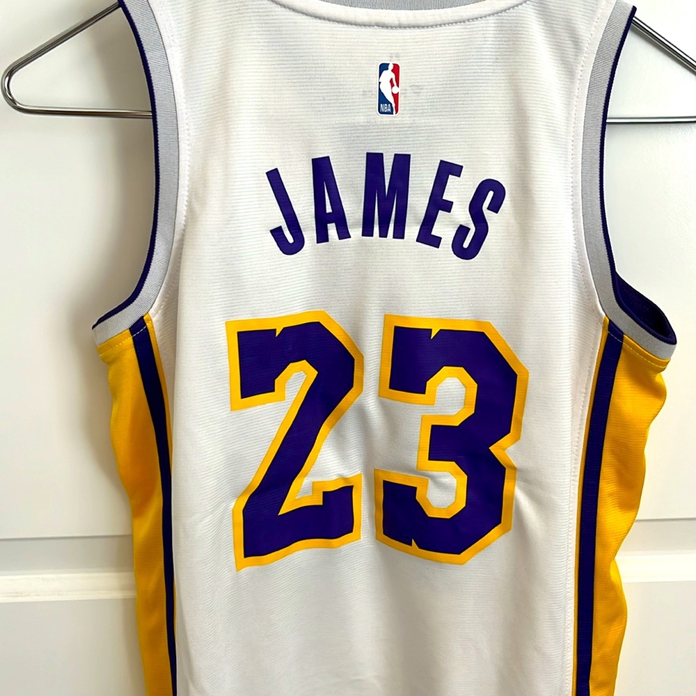 Official NBA Lakers 23 JAMES jersey